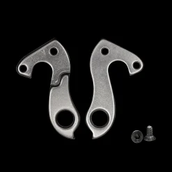 Gear Hanger White V03, Girore