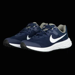 Revolution 6, Lopesko, Barn