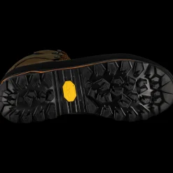 Skarven Evo, Fjellstovel Herre