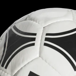 Tango Rosario, Fotball