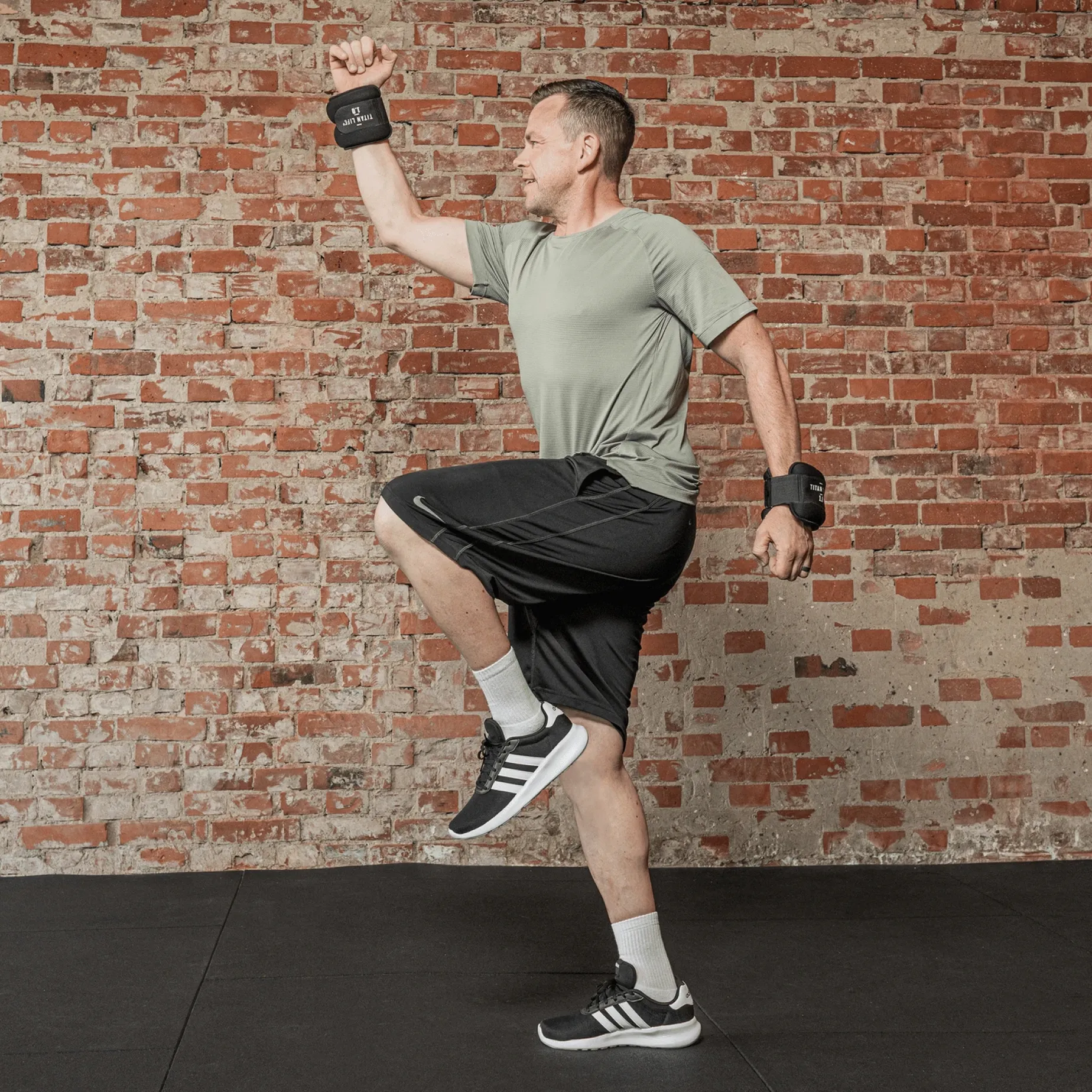 Titan Life - Wrist & Ankle Weight 1 Kg, Handledds- Og Ankelvekter