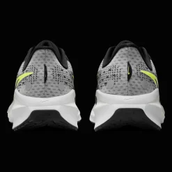 Vomero 17, Lopesko, Herre